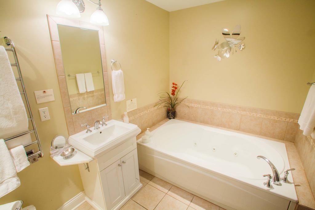 Seven Oaks Bed & Breakfast Lake Geneva Quarto foto